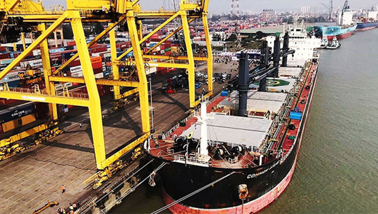 ২৬ হাজার টন অকটেন নিয়ে চট্টগ্রামে পৌঁছাল ‘কিউচি’ জাহাজ