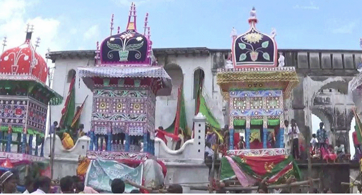 আজ শোকাবহ পবিত্র আশুরা