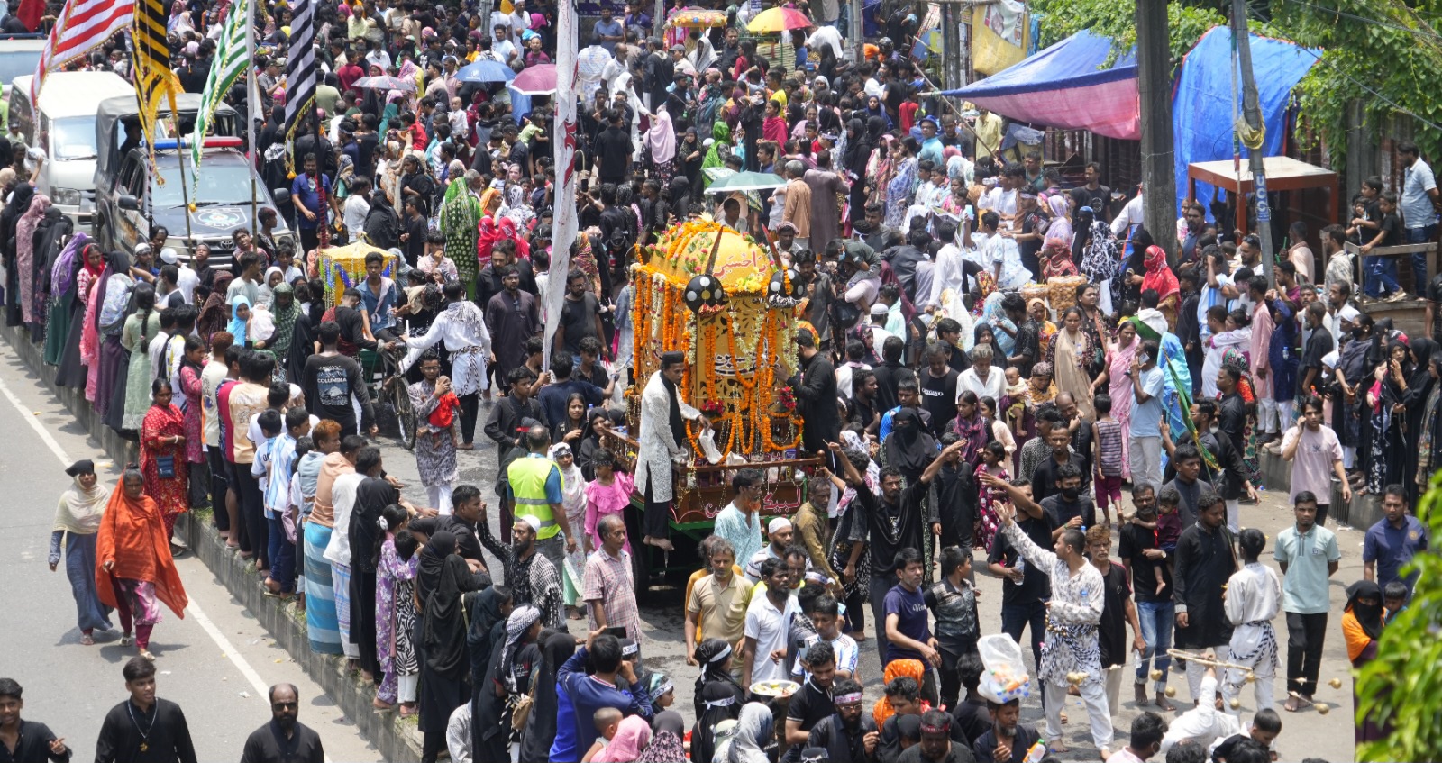রাজধানীতে শান্তিপূর্ণভাবে পবিত্র আশুরার তাজিয়া মিছিল সম্পন্ন